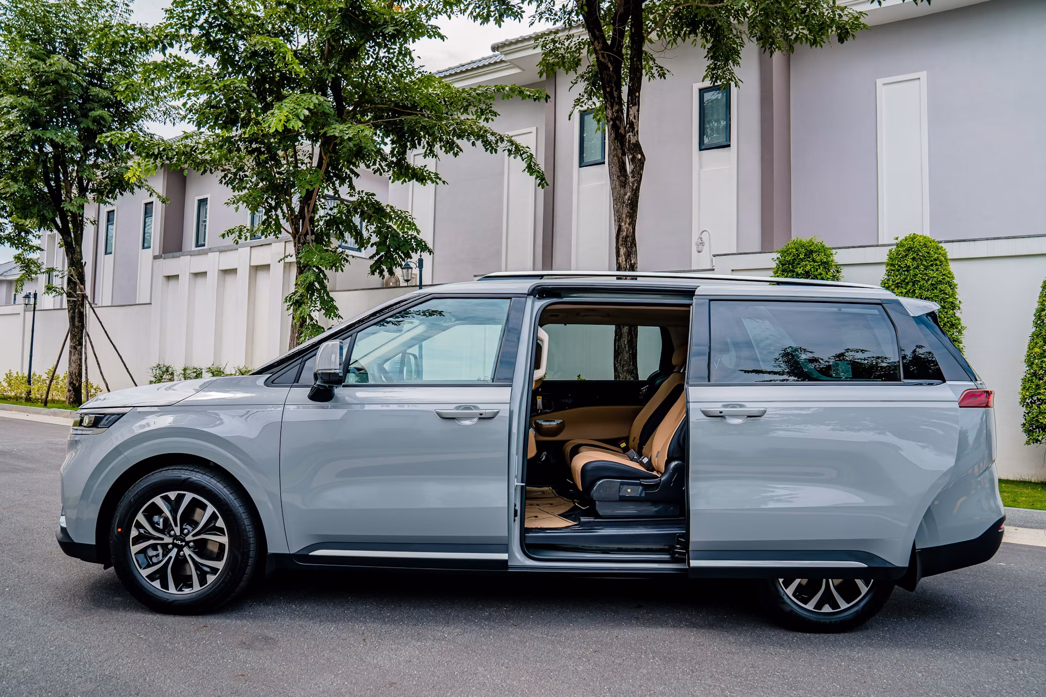 Minivan